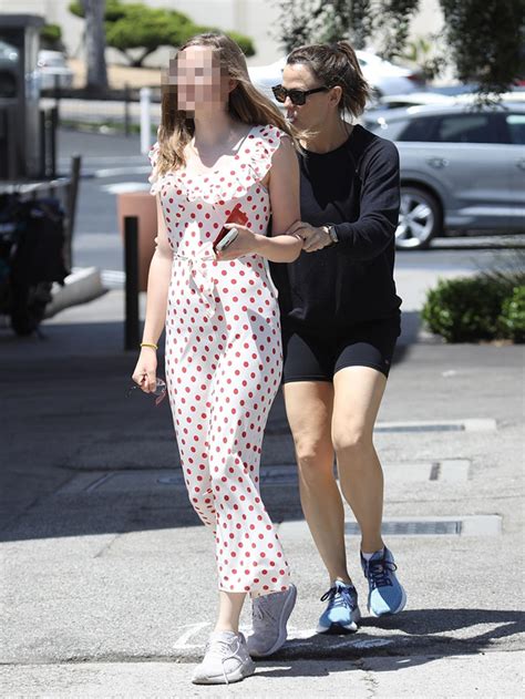 violet affleck height|Jennifer Garner’s Daughter Violet Is Inches Taller。